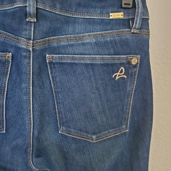 DL1961 Angel Mid Rise Ankle Jeans - Picture 8 of 8